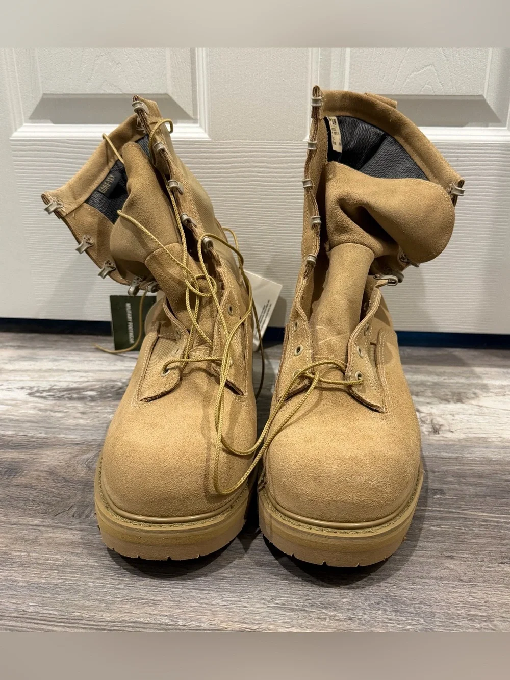 Bates Gore-Tex NWOB Military Combat Desert Tan Boots, men’s 11.5 XW
